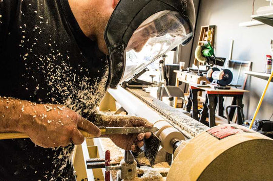 Fresare il legno: ecco come procedere e con quali strumenti