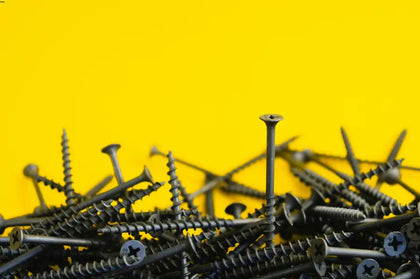 Come forare e mettere un tassello nel muro (anche per mantenere carichi elevati)